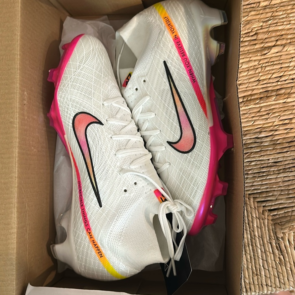 Brand new in box. Nike mercurial super fly soccer cleats